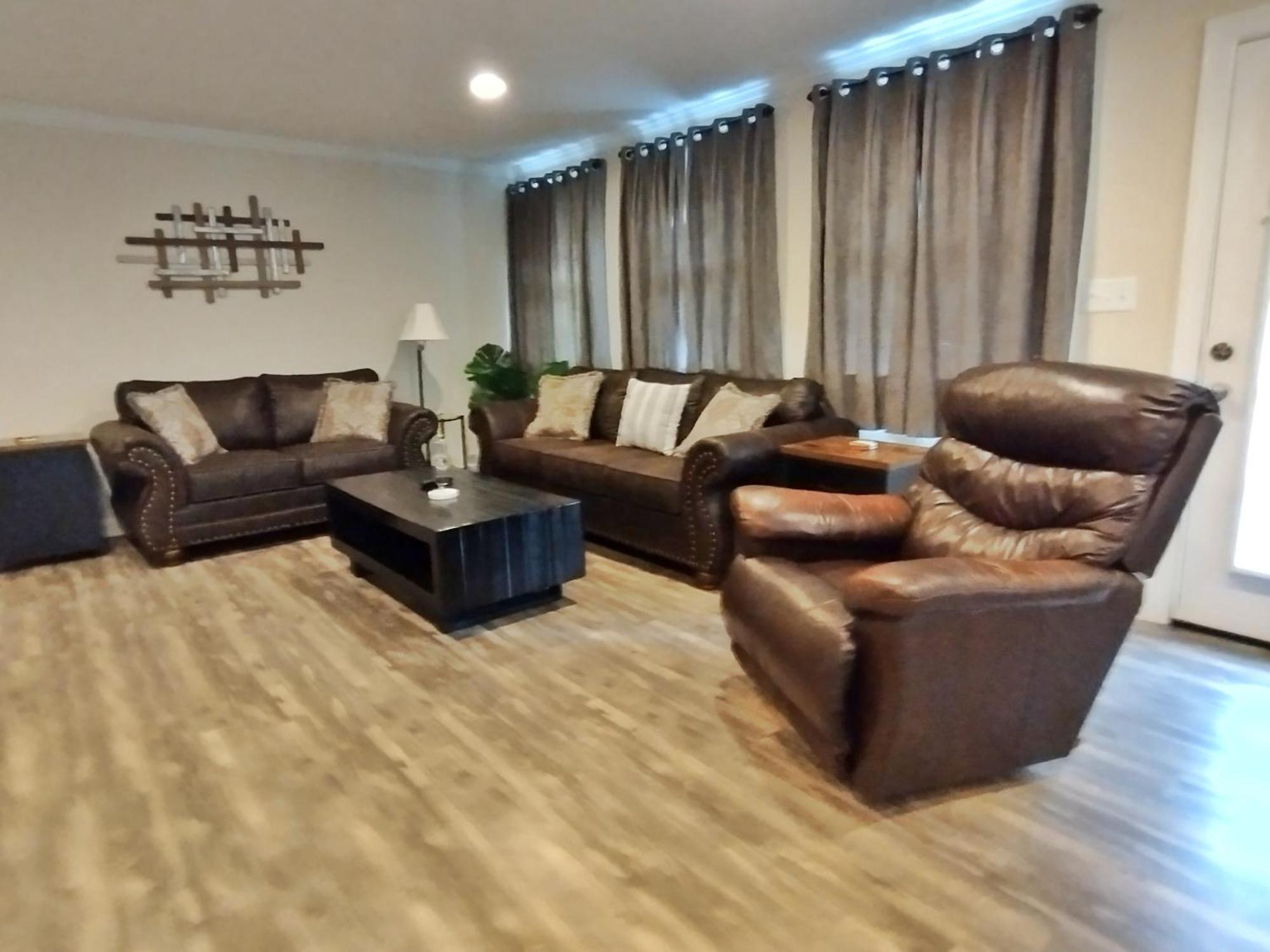 Backwoods Family Getaway! 3 Bedroom House! Yanceyville Kültér fotó